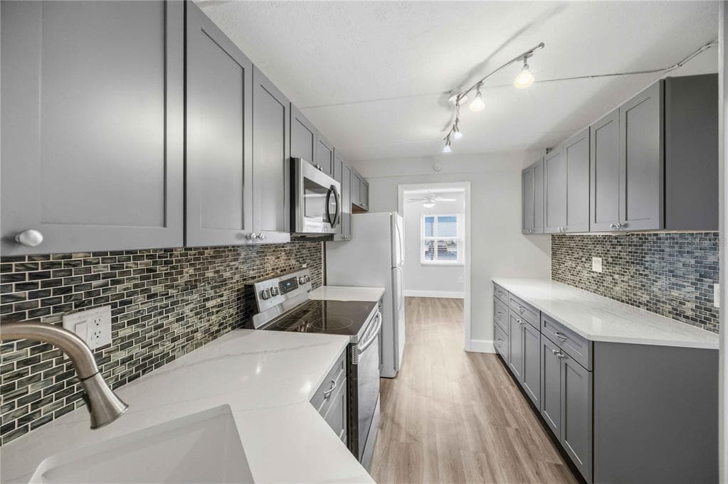 270 SANTA MARIA STREET 104 photo 9