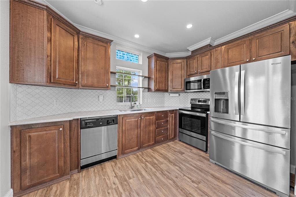 1315 PINE ISLAND DR N photo 9