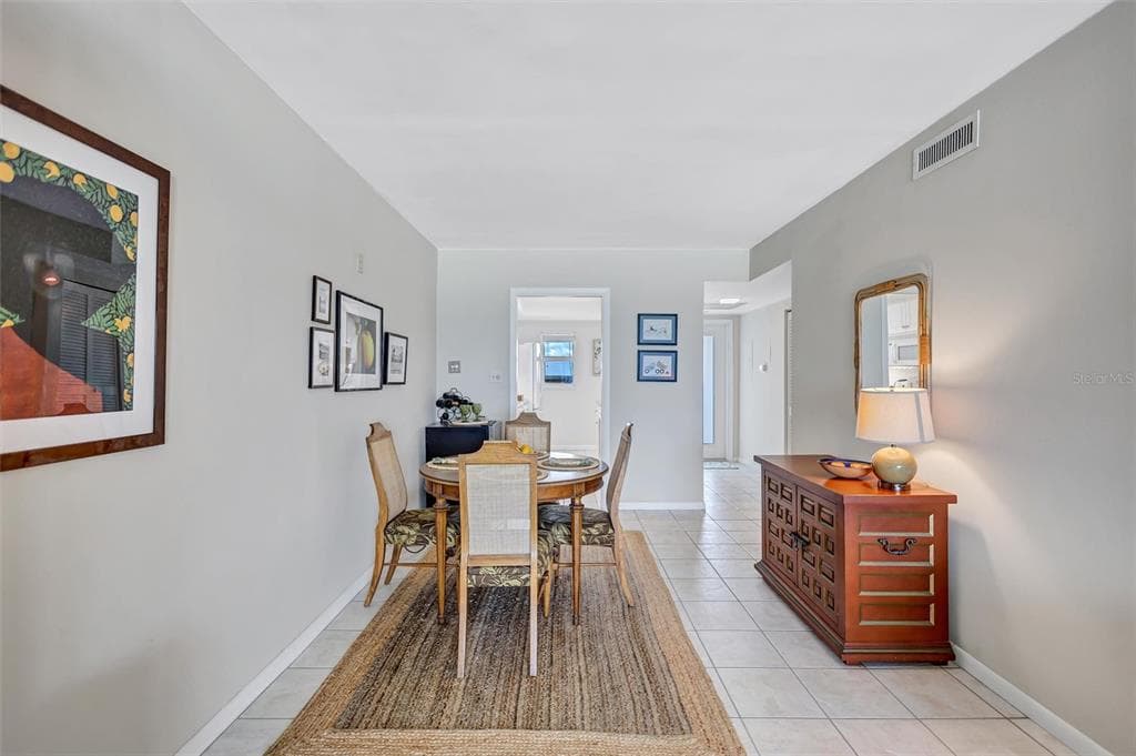 6140 MIDNIGHT PASS ROAD 603 photo 18