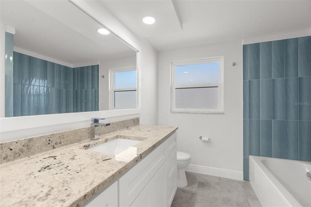 13726 MICHELLE AVENUE photo 17