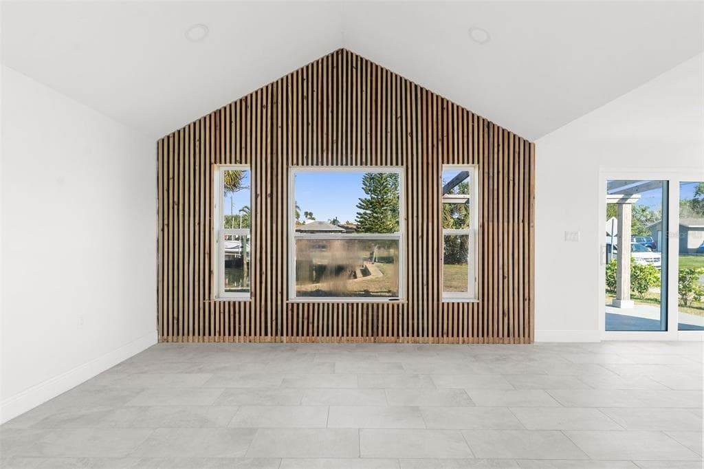 13726 MICHELLE AVENUE photo 11