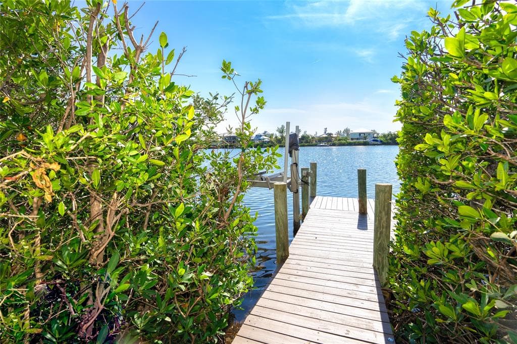 431 KETTLE HARBOR DRIVE photo 17