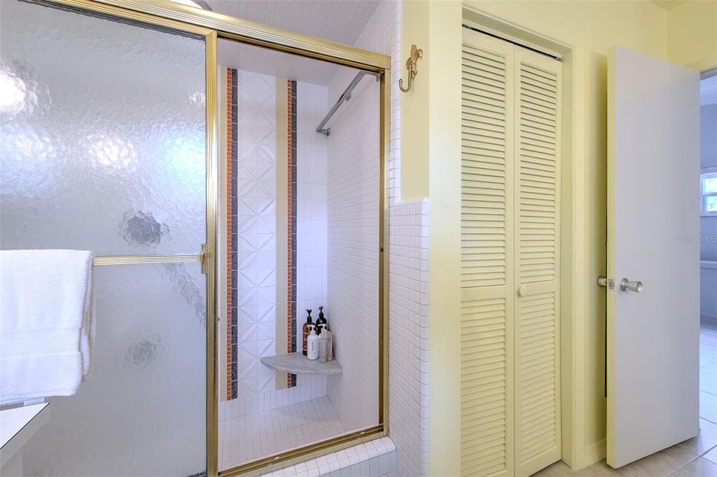 7102 MANDY LANE photo 21