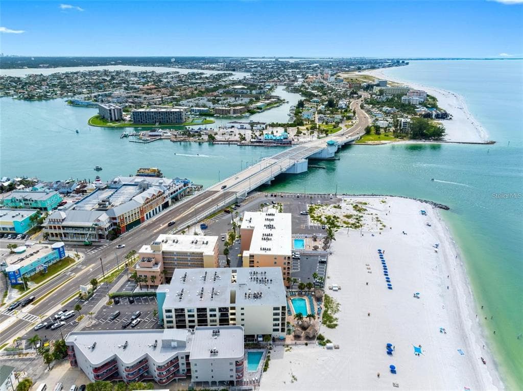 12924 GULF BOULEVARD 510 photo 17