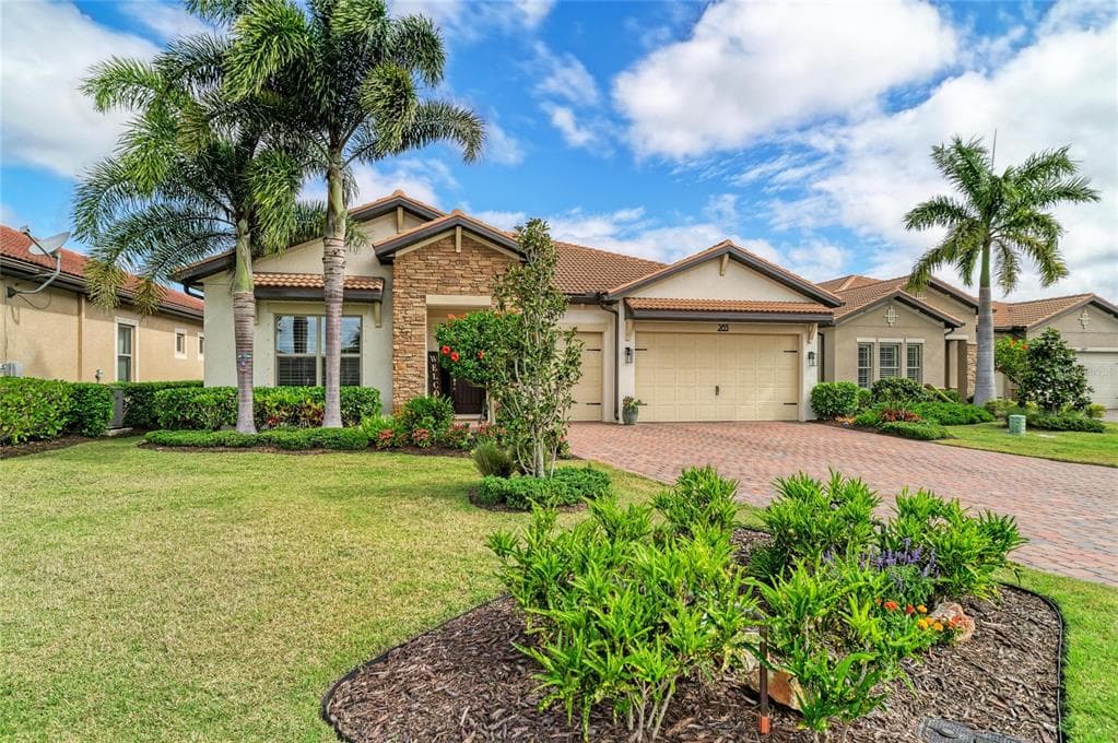 283 TOSCAVILLA BOULEVARD photo 2