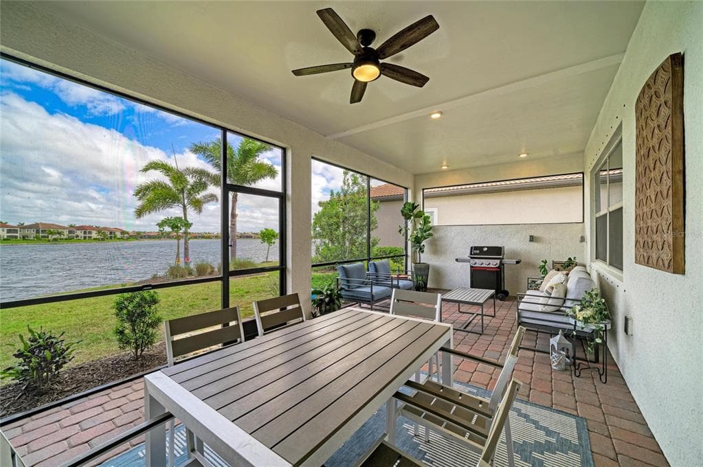 283 TOSCAVILLA BOULEVARD photo 13
