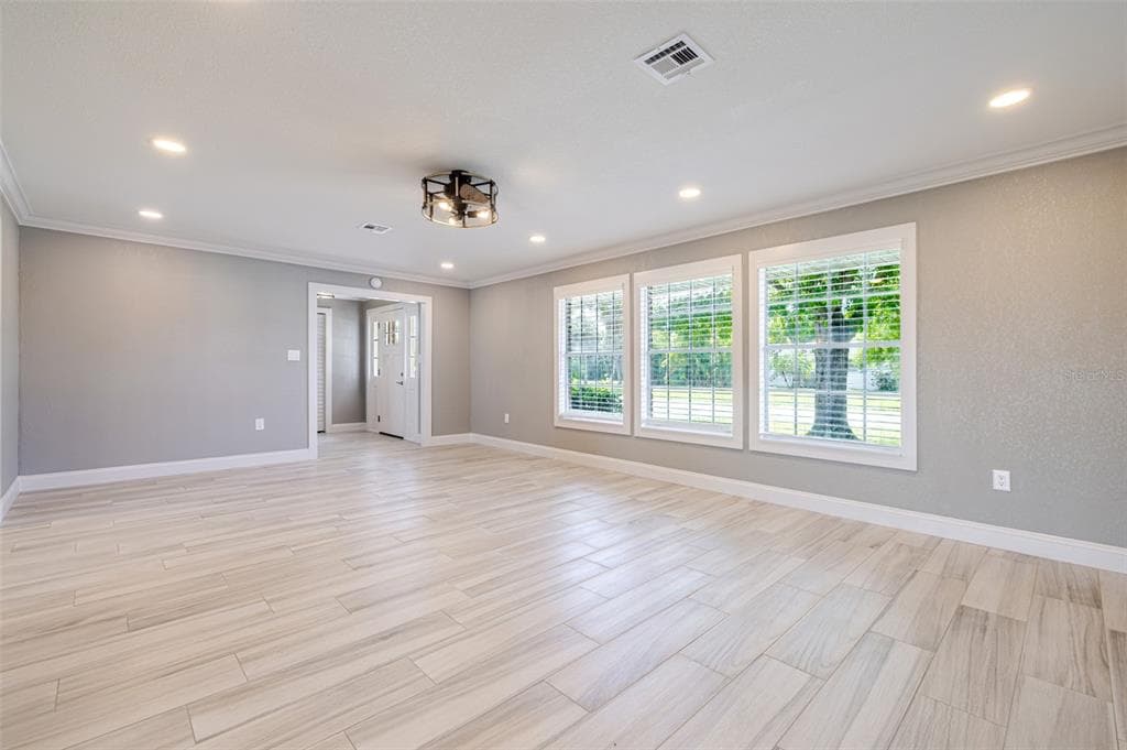 3127 SHANNON DRIVE photo 6