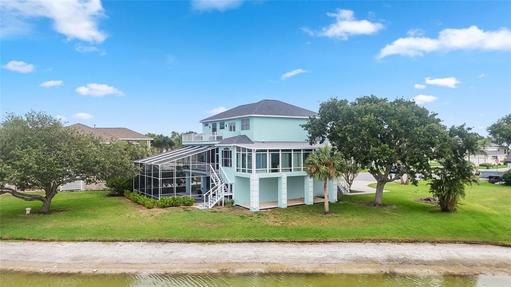 2106 PELICAN COURT photo 10