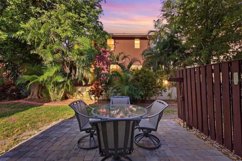 260 SANTA MARIA STREET 105 photo 2