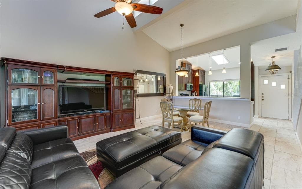 5369 LAKE ARROWHEAD TRAIL 17A photo 10