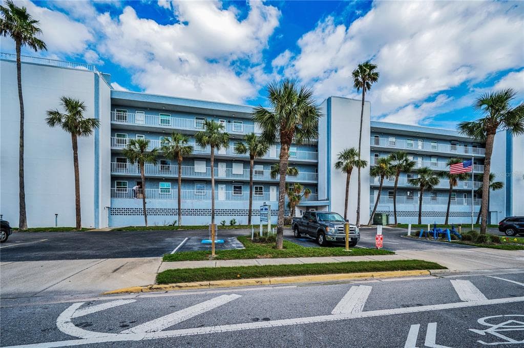 18325 GULF BOULEVARD 308 photo 11