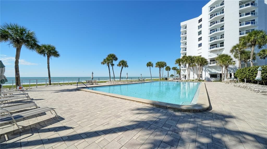 1000 LONGBOAT CLUB ROAD 304 photo 5