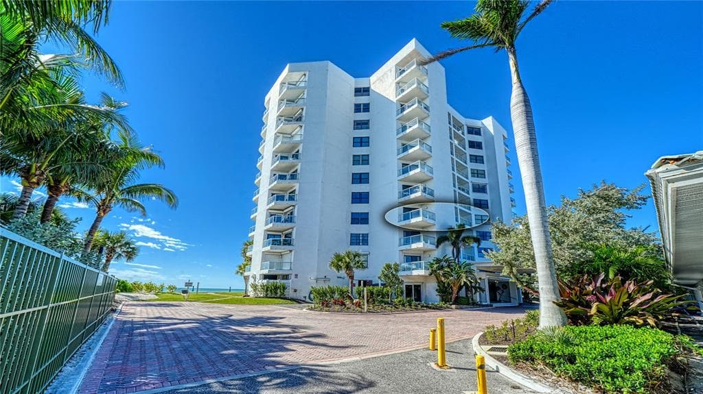 1000 LONGBOAT CLUB ROAD 304 photo 4