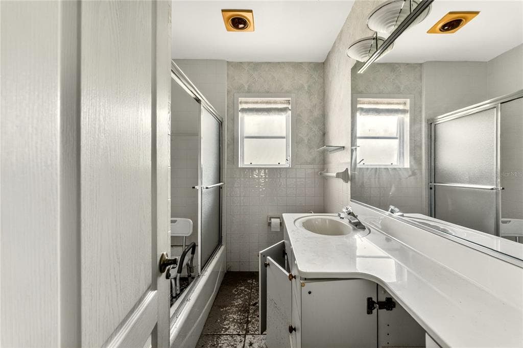 12500 PLACIDA ROAD photo 17