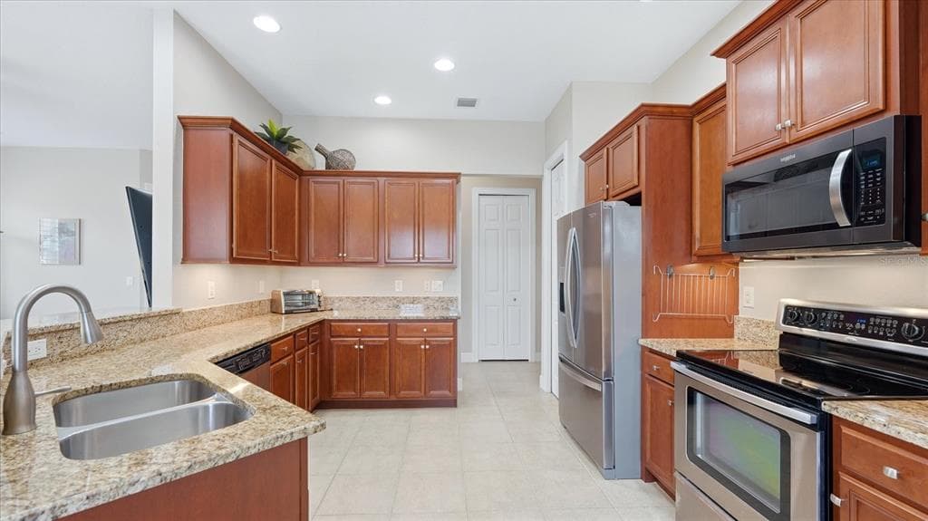 13177 CREEKSIDE LANE photo 16
