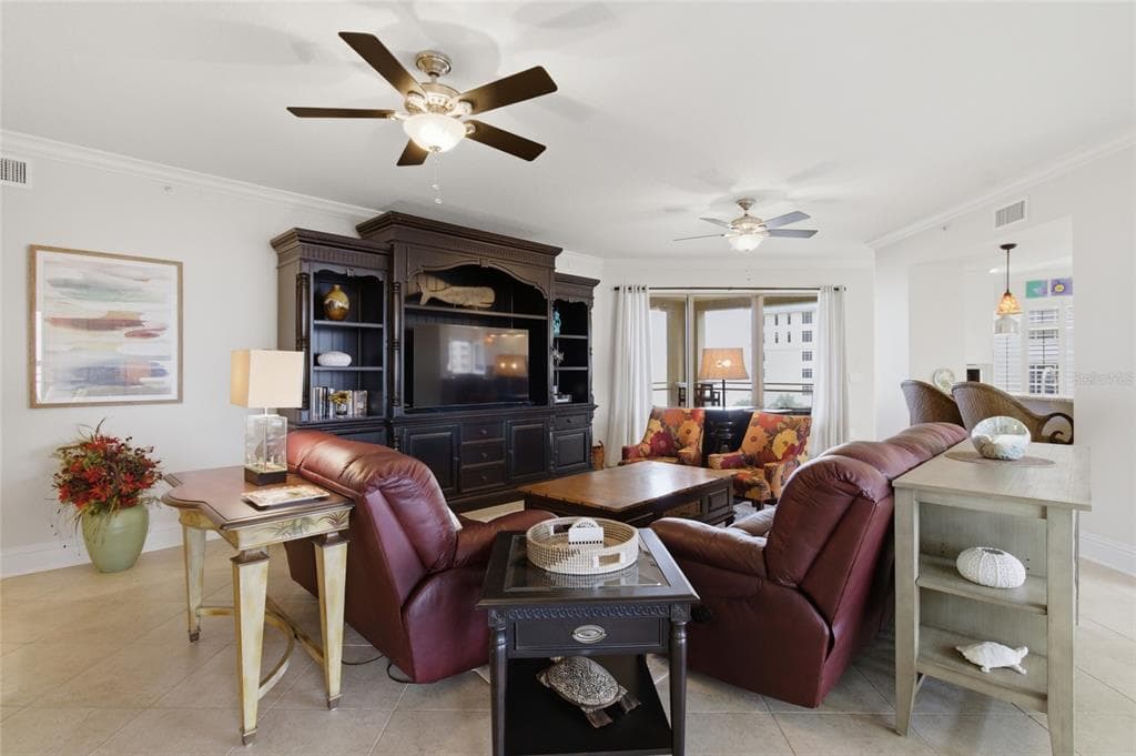 11 BAYMONT STREET 608 photo 11