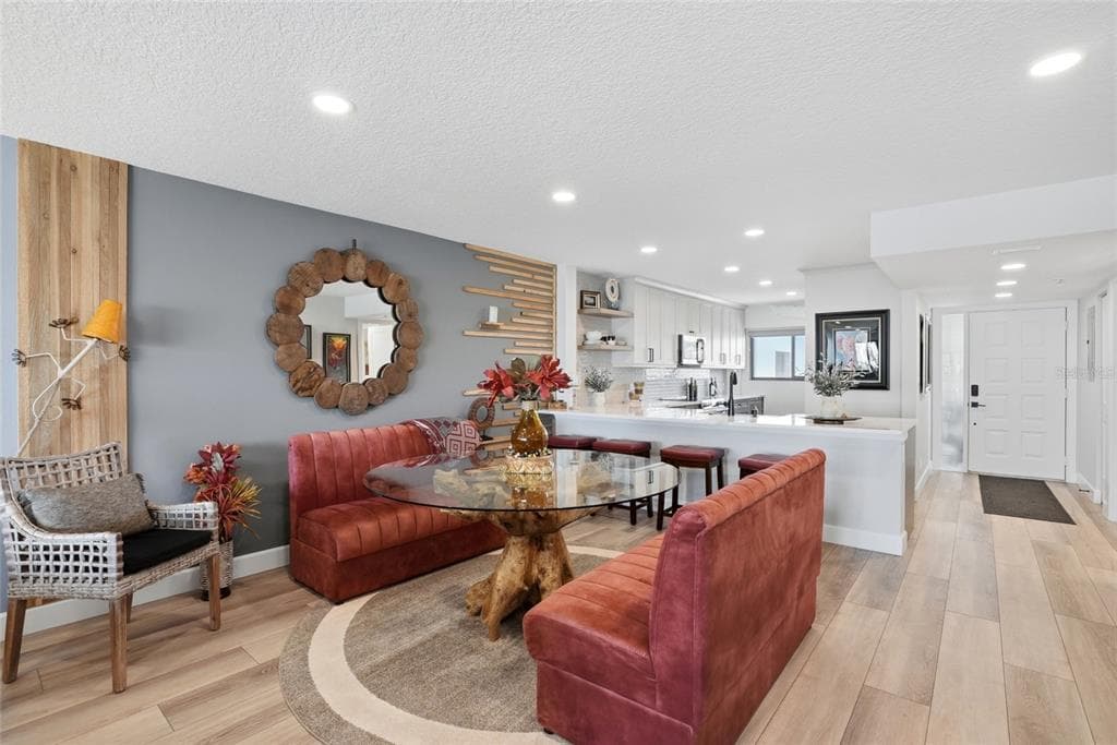 363 PINELLAS BAYWAY S 29 photo 11