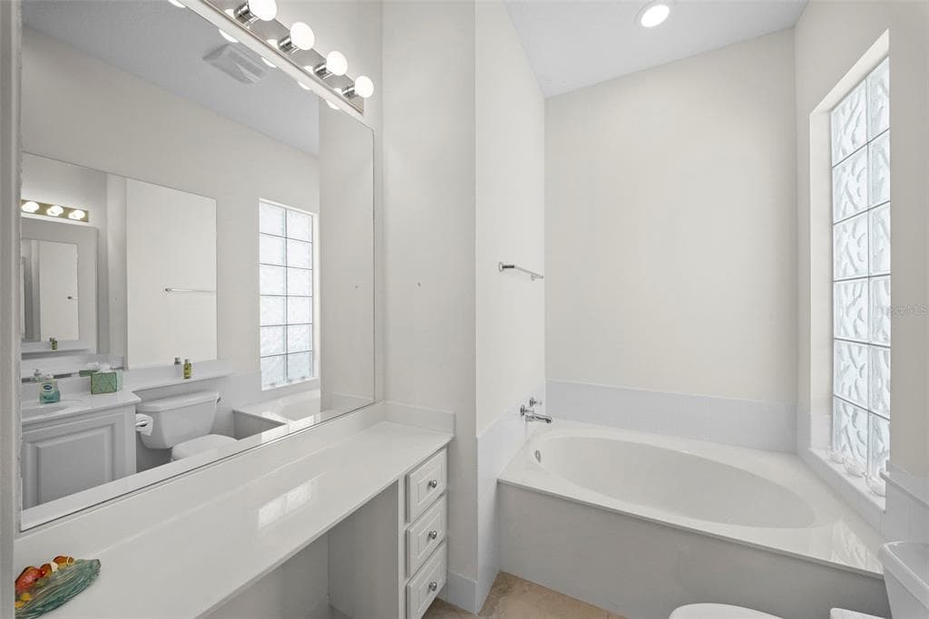 7687 ULIVA WAY photo 16