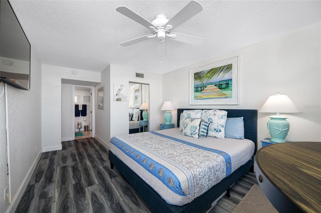 5701 BAHIA DEL MAR CIRCLE 408 photo 17