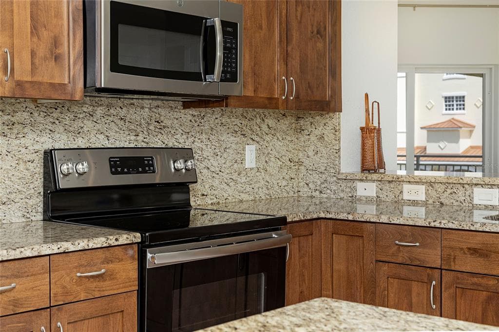 14041 BELLAGIO WAY 214 photo 19