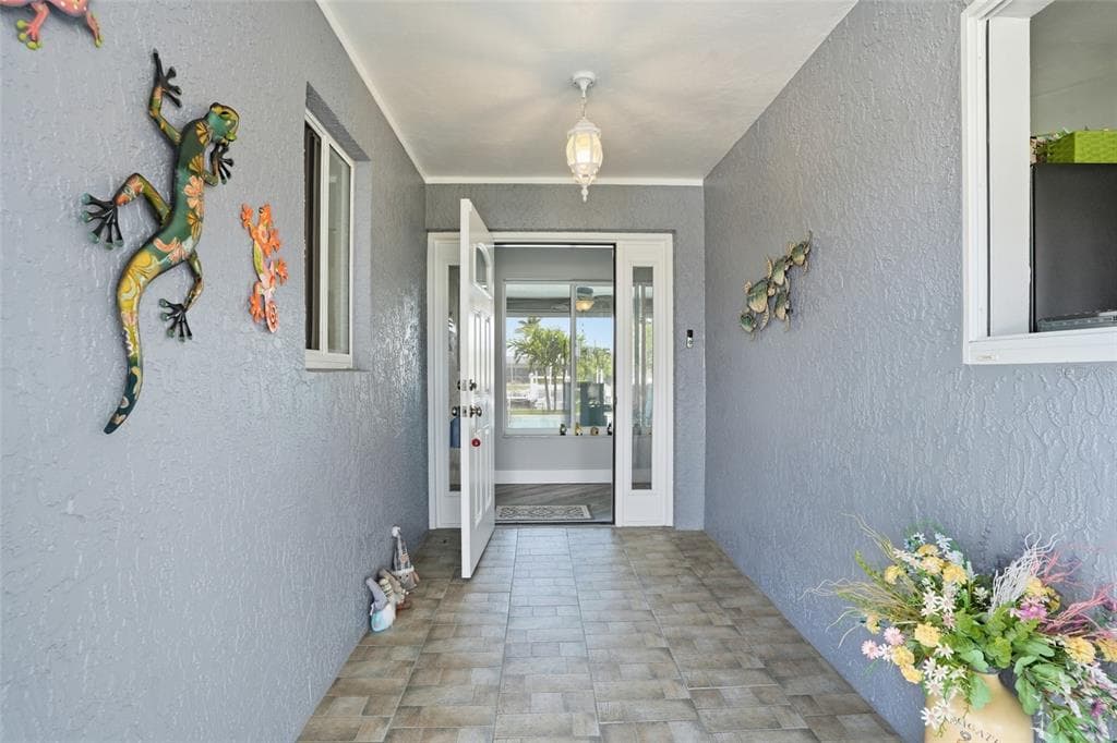 300 DELIDO COURT photo 6