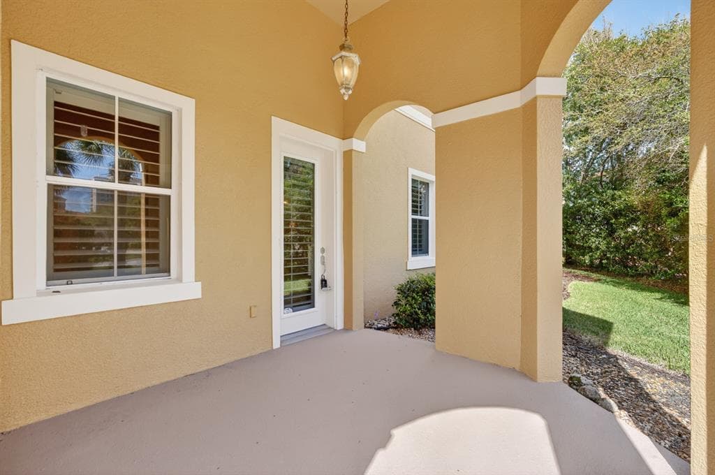 40 CASA BELLA CIRCLE 1101 photo 4