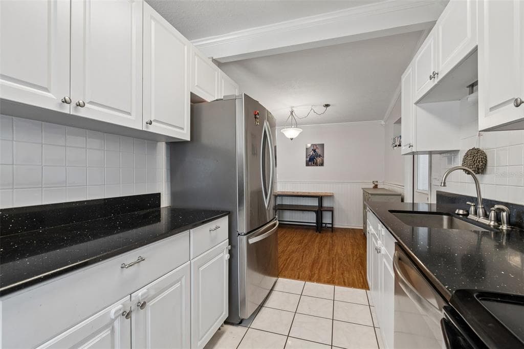 1130 SWEENEY DRIVE photo 10