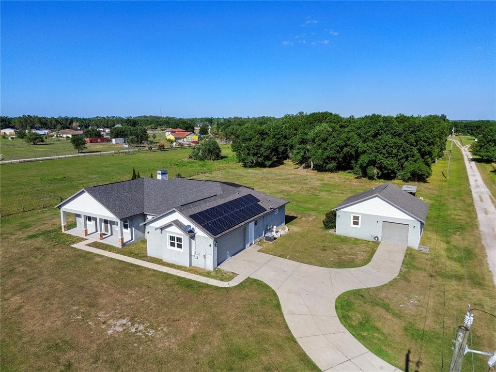 14805 US-301 N photo 2