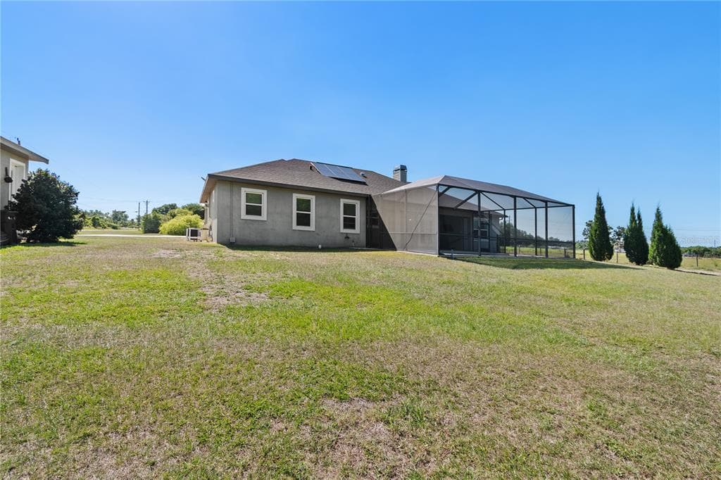 14805 US-301 N photo 15