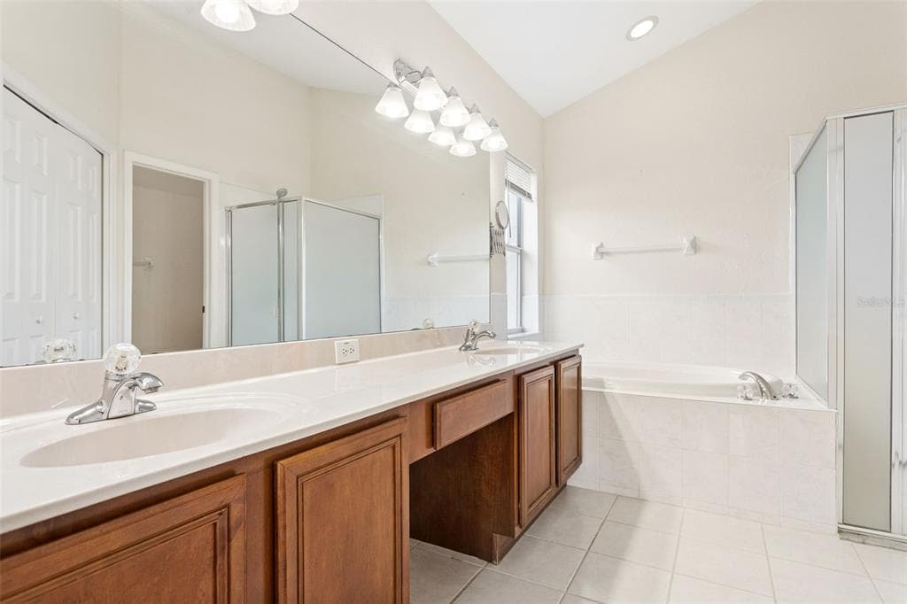9103 PINEBREEZE DRIVE photo 20