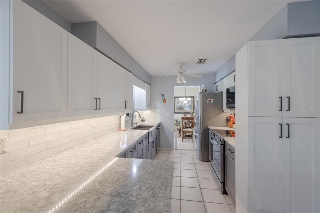 5007 BIMINI DRIVE photo 15