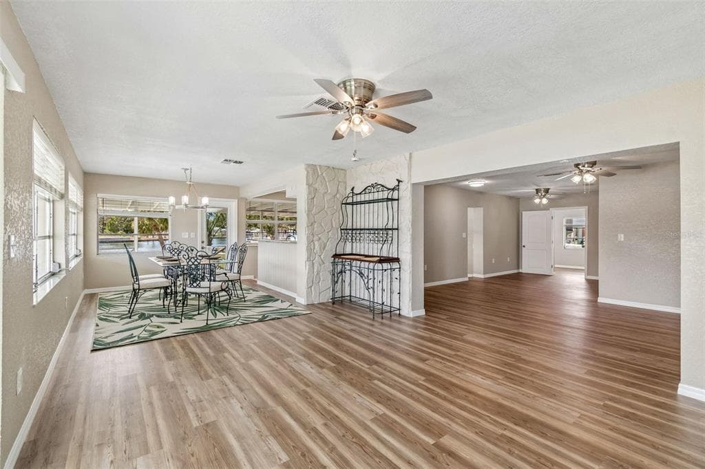 14539 COFFEY LANE photo 15