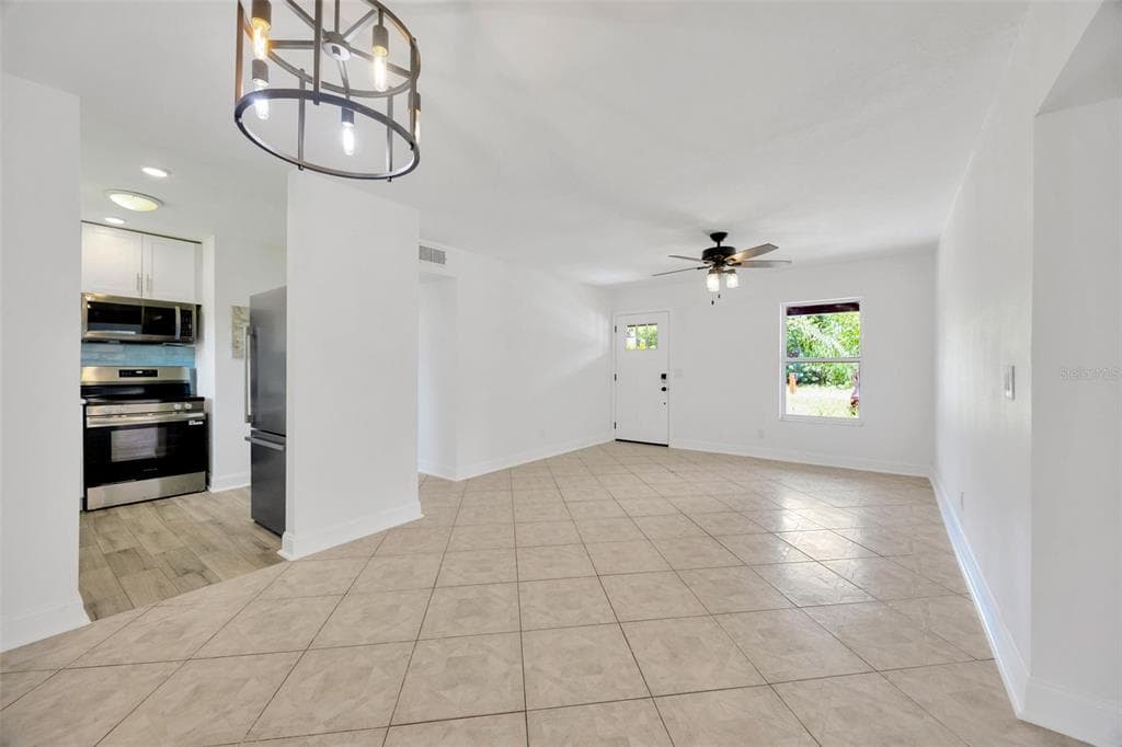 9935 RIVER DRIVE photo 11