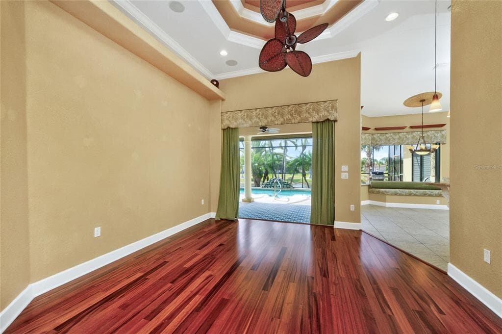 1141 ROTONDA CIRCLE photo 8