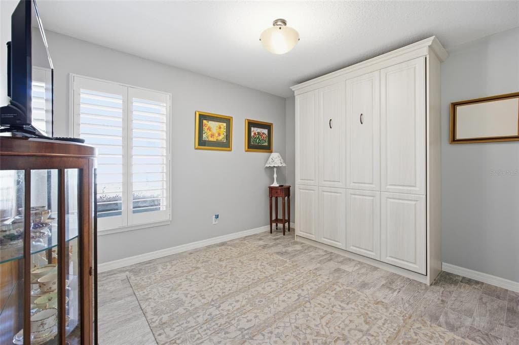6120 LANDINGS BOULEVARD photo 11
