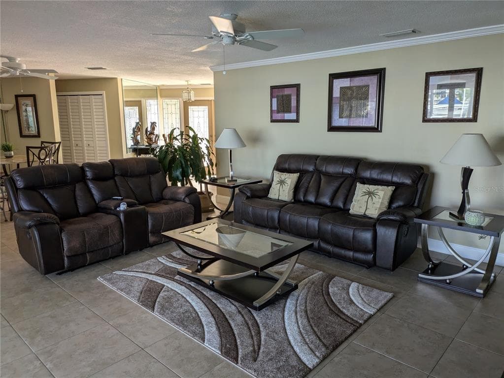 212 POINCIANA LANE photo 6