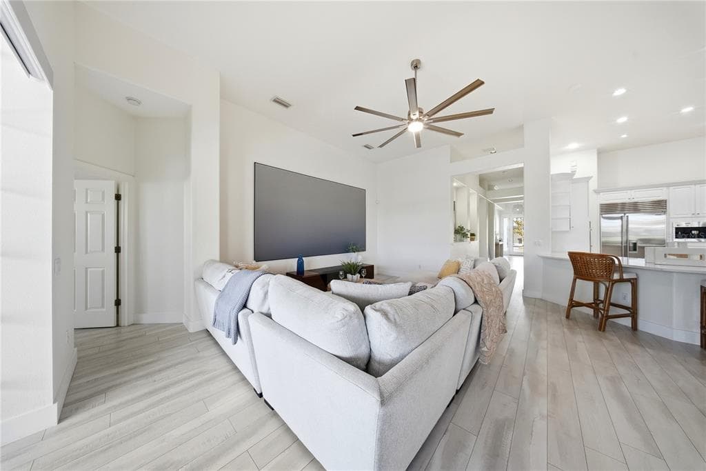 510 MIRABAY BOULEVARD photo 18