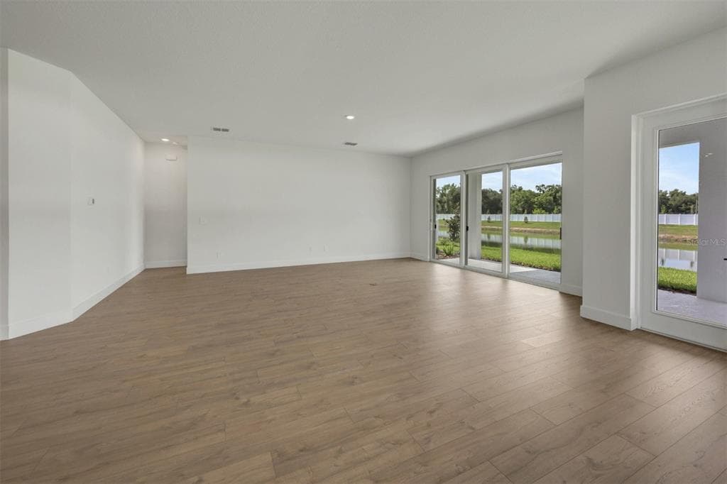 7249 MEADOWSHADE COURT photo 12