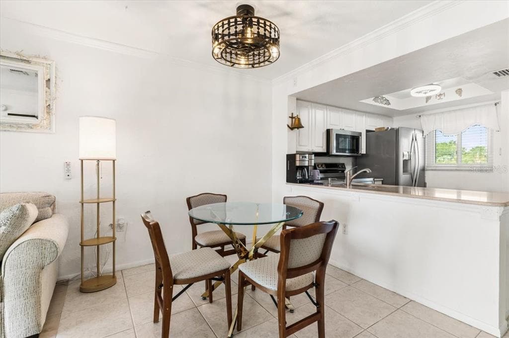 25225 RAMPART BOULEVARD 1207 photo 10