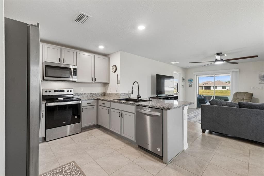 4222 AUTUMN FOG COURT photo 11