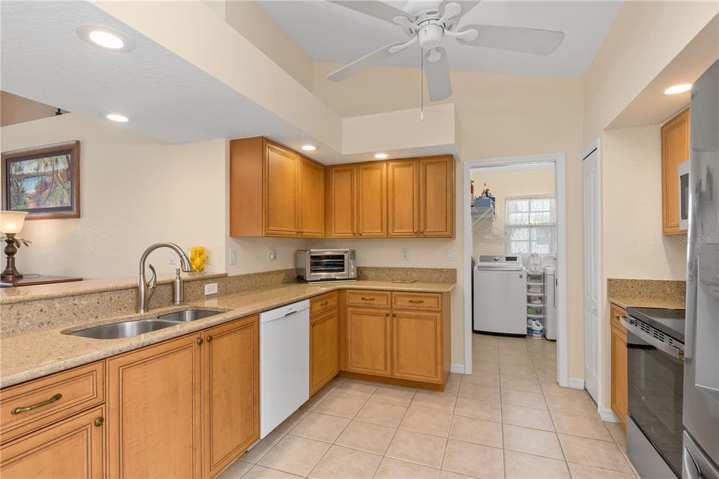 176 MARINER LANE photo 11