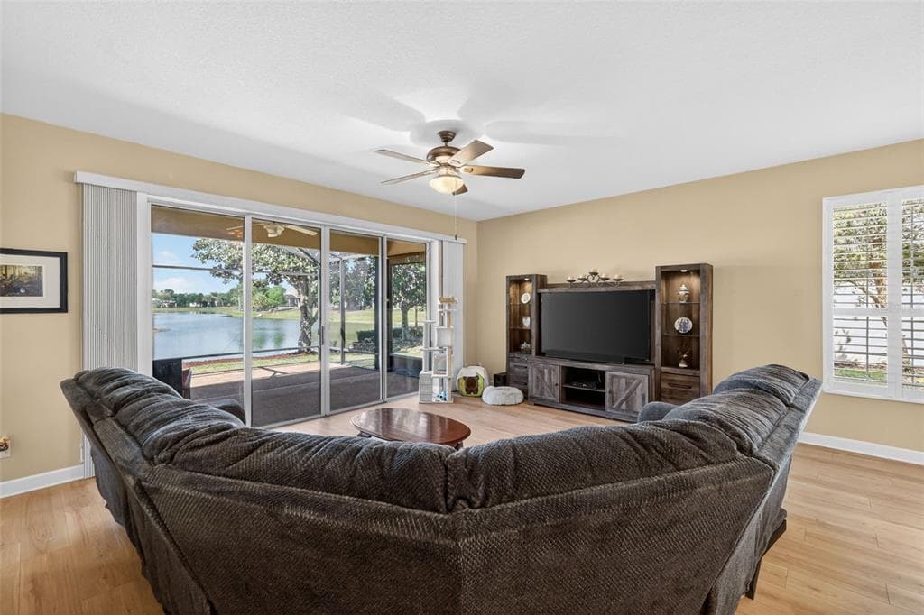 2359 WAKEFIELD WAY photo 13