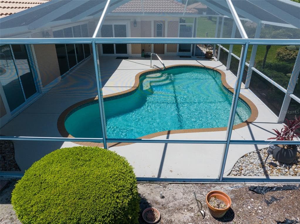 3162 E VILLAGE DRIVE photo 2