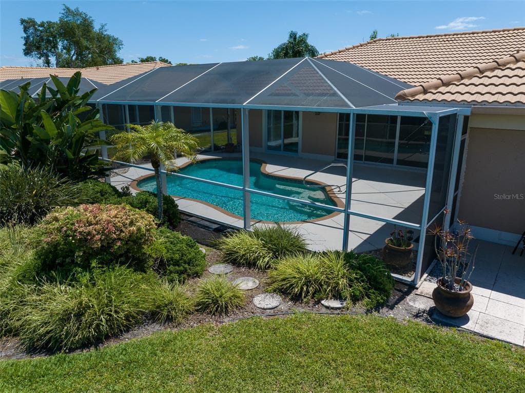 3162 E VILLAGE DRIVE photo 5