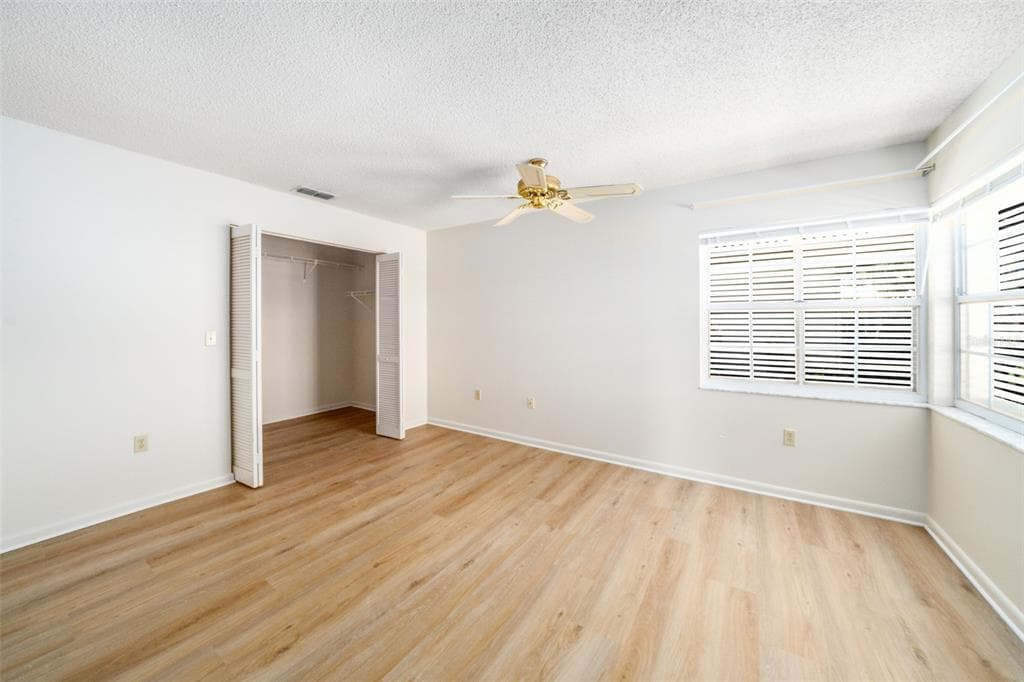 3162 E VILLAGE DRIVE photo 25