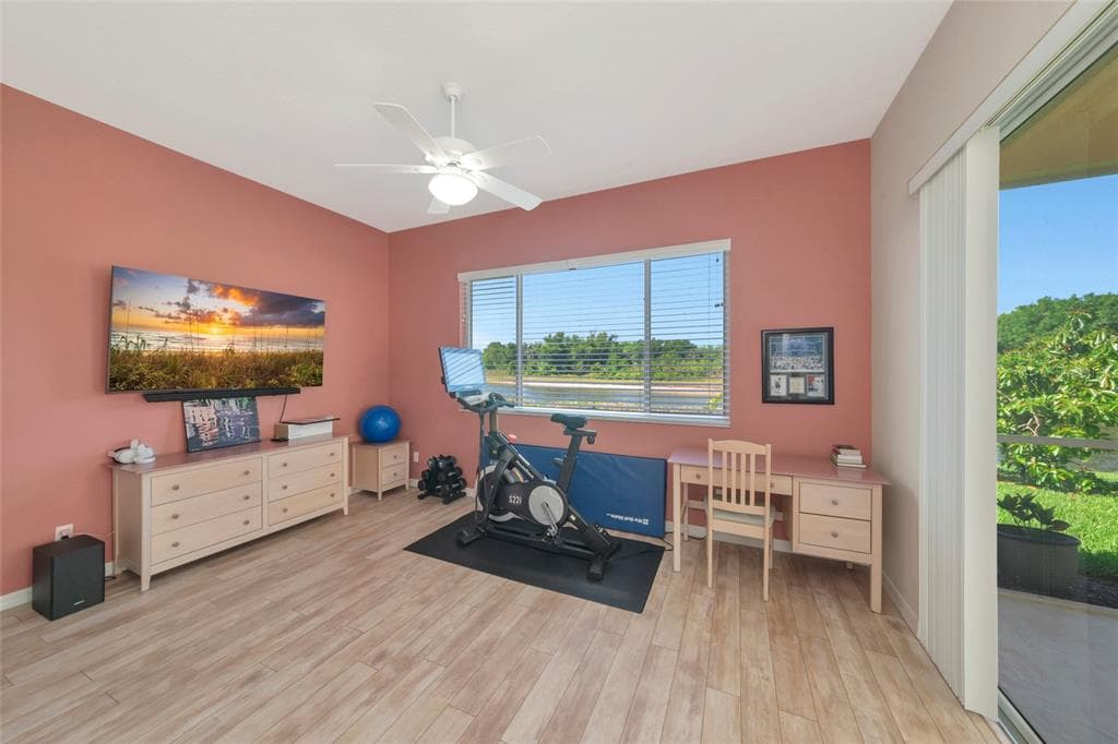 4956 BRIDGEHAMPTON BOULEVARD photo 19