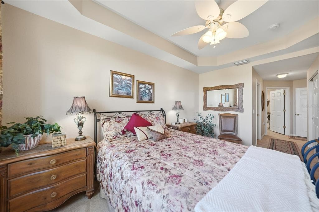 255 W END DRIVE 3306 photo 20