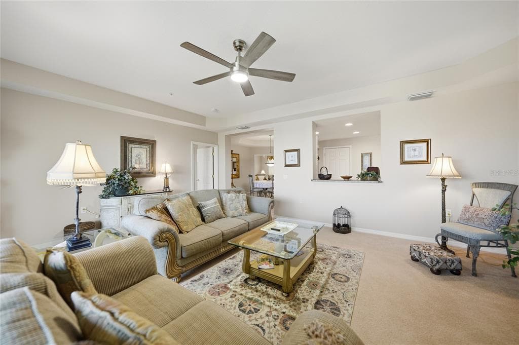 255 W END DRIVE 3306 photo 14
