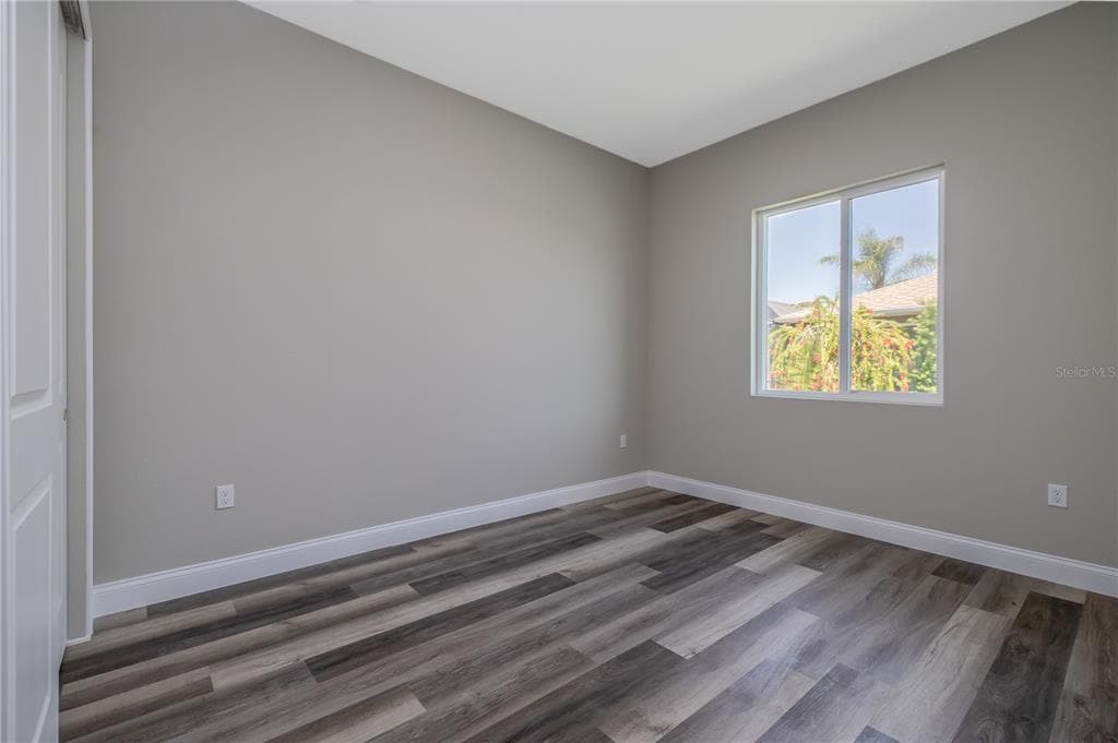 9 COOLIDGE COURT photo 25