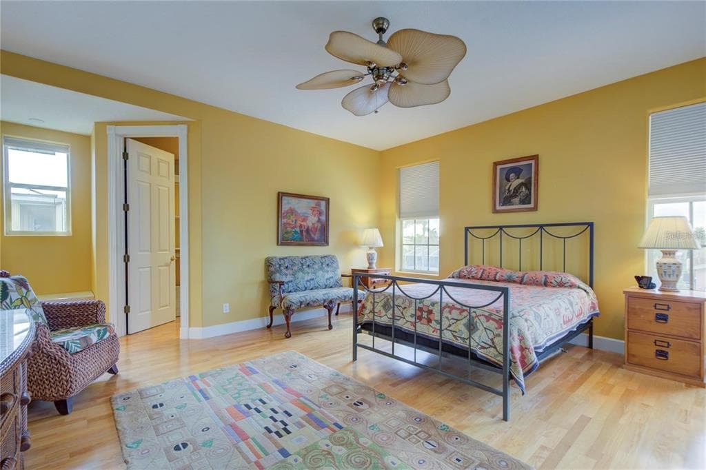 7352 GULF WAY photo 22